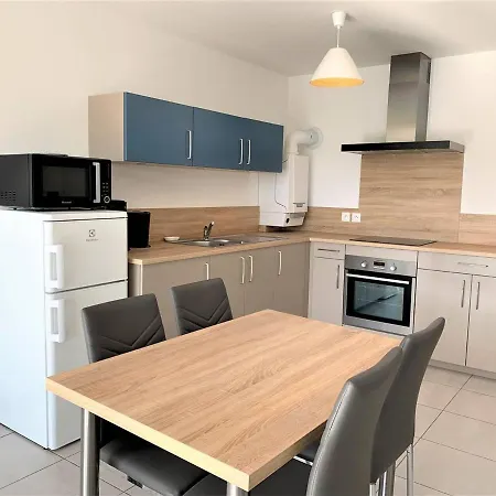 Apartman T2 A Quiberon, Balcon Sud, Parking, A 300m Des Commerces Et - Fr-1-478-162 *