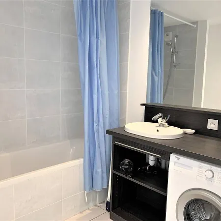T2 A Quiberon, Balcon Sud, Parking, A 300m Des Commerces Et - Fr-1-478-162 Apartman